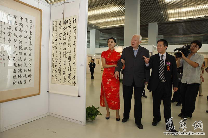 纪念辛亥革命100周年名人名家书画展在中华世纪坛举办 纪念辛亥革命100周年名人名家书画展在中华世纪坛举办